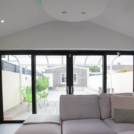 Modern 3bdr W Garden Ev Charging Apartment Dublin