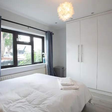 Modern 3bdr W Garden Ev Charging Dublin